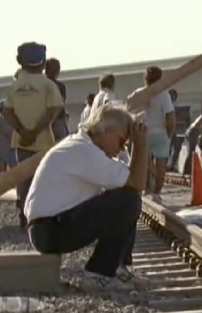 Director Jan de Bont in the stressful moments leading up to the stunt